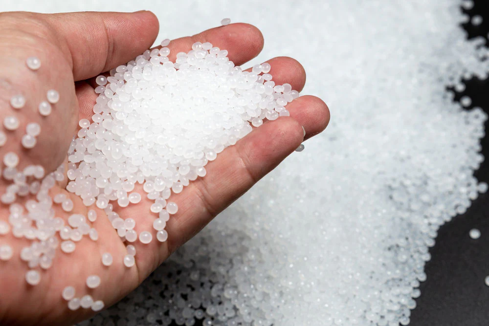 Matière PET pour bouteilles de boissons transparentes