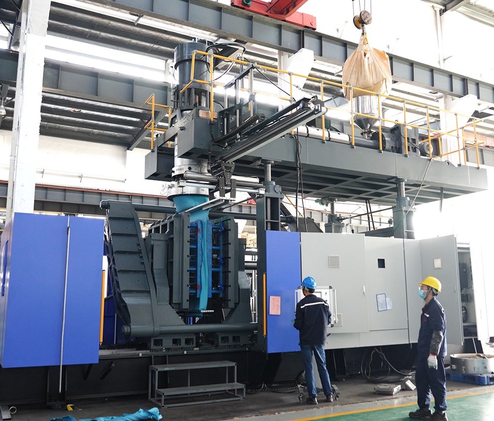 TDB 1000L blow molding machine