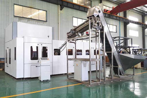 PET bottle blowing machine